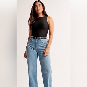 Abercrombie & Fitch Curve Love 90s Relaxed Jean High Rise